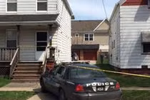 Cậu bé 3 tuổi nghịch súng bắn chết em trai 