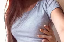 Rộ mốt vòng tay chạm ngực từ sau lưng của gái trẻ