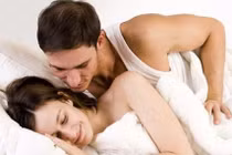 Chồng tôi nói: “Gái ngoan không được rên rỉ trên giường“