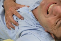 5 dấu hiệu nhận biết cơn đau tim đang tới gần