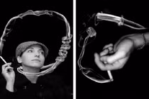 Tận mục thuốc lá đi vào vòm họng gây ung thư