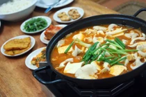 Vòng quanh thế giới thưởng thức các món lẩu ngon