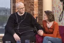 Cắt hàng tảng thịt thừa cho người béo nhất thế giới