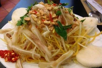 Cách làm nộm xoài tai heo ngon ứa nước miếng