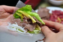 Cách làm món bò nhúng dấm mắm nêm ngon hết sảy