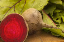 8 tác dụng bất ngờ ít người biết của củ cải đỏ