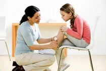 Đề phòng tai nạn và bệnh trẻ thường gặp phải ngày Tết