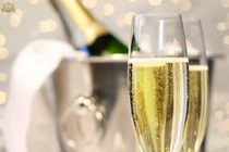 Uống sâm-panh mỗi tuần giảm nguy cơ mất trí nhớ