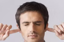 Những bộ phận cơ thể chớ nên chạm tay vào