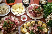 Lẩu gà dấm bỗng đượm vị cho ngày chớm lạnh