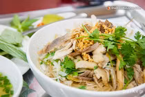 Vào bếp cuối tuần: Làm phở trộn Hà Nội chua ngọt đổi vị