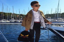 Lặng ngắm người mẫu nam 7 tuổi đẹp như hoàng tử