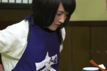 Video: Gái xinh kute lập kỷ lục ăn hết 300 bát mì chỉ trong 17 phút