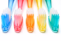 Video: 7 công dụng làm đẹp của bàn chải đánh răng