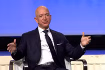 Video: Tỷ phú giàu nhất thế giới tiêu cả trăm tỷ đô như thế nào?