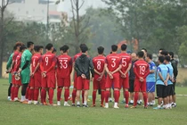 Video: HLV Park cùng các cầu thủ U23 Việt Nam luyện tập "bài lạ"