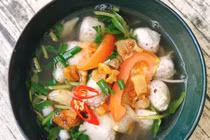 Video: Cách làm canh chua chả cá hương vị đậm đà khó quên