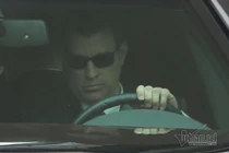 Video: Mật vụ Mỹ lạnh lùng lái "Quái thú" chở Tổng thống Trump ở Hà Nội