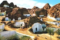 Video: Khám phá Guadix - nơi có hàng ngàn người sống dưới lòng đất