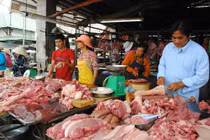 Video: Thị trường thịt lợn giảm cầu do thông tin dịch tả lợn châu Phi