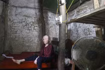 Video: Cụ bà "không được dân bầu" trong Táo quân 2019 hiện giờ ra sao?