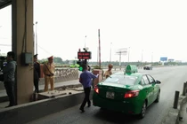 Hàng chục cảnh sát có mặt ở BOT Bắc Thăng Long - Nội Bài làm gì?