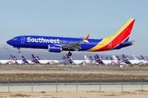 Video: Boeing 737 MAX 8 lại phải hạ cánh khẩn cấp vì lỗi động cơ