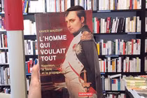 Bí kíp sống ảo bá đạo với bìa sách của giới trẻ