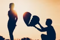 Video: Có 5 dấu hiệu này, bạn cần chia tay người yêu ngay