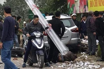 Hà Nội: Ô tô "điên" gây tai nạn liên hoàn, hai vợ chồng chết thảm