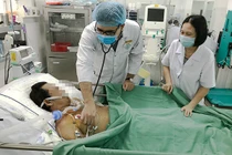 Nam bác sĩ ngưng tim 90 phút được cứu sống ngoạn mục