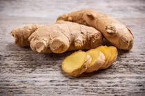 Người phụ nữ suýt mất mạng vì đắp gừng vào vết thương