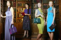 Cựu nữ điệp viên Nga làm mẫu, hóa thân thành gái quê