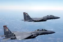 Mỹ tăng gấp đôi chiến đấu cơ, áp sát Ukraine