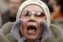 Ukraine “xin tiền” phương Tây vì bị Nga “bỏ rơi“