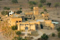 Khách sạn khủng tráng lệ giữa sa mạc