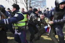 Các cuộc đụng độ ở Ukraine lại bùng nổ