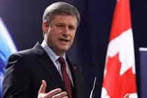 Vì Ukraine, Canada trục xuất toàn bộ sĩ quan Nga