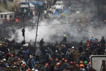 Người Việt “hốt” con bị gọi ra trận vì Ukraine leo thang