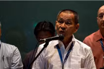 Malaysia Airlines che giấu tin báo khẩn từ máy bay Malaysia mất tích?