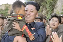 Kim Jong-un tặng kẹo cho trẻ em Triều Tiên dịp sinh nhật