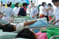 Hơn 900 học sinh Nhật ngộ độc thức ăn