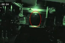 Camera quay được cảnh ma hiện hình trong quán rượu