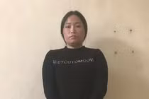 Bắt nữ quái “móc túi”, trộm 18 điện thoại người đi chơi Noel nhanh như chớp