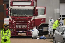 39 người chết trong container: Đàm phán đưa thi thể nạn nhân về nước, nhận ở sân bay Nội Bài