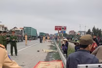 Bao giờ ra đường mới không phải rờn rợn nỗi lo TNGT?