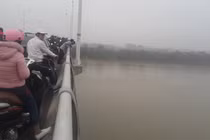 Hải Dương: Tìm thấy thi thể nam thanh niên nhảy cầu Hàn tự tử