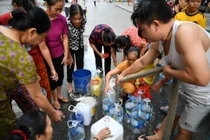 Nước sạch Sông Đà xin lỗi dân Hà Nội: Chưa đủ... cần xử lý Viwasupco theo pháp luật nữa?