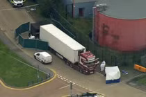 Vụ 39 thi thể trong container tại Anh: Chưa biết chính xác nạn nhân là ai, đến từ đâu