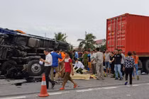 TNGT 7 người chết ở Hải Dương: Bộ trưởng Bộ GTVT yêu cầu xử lý trách nhiệm?